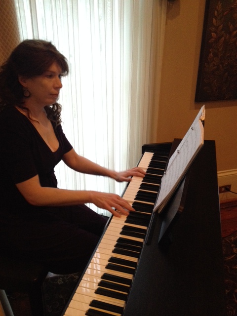 Flint Hill Wedding in historic Norcross Atlanta musician Jennifer Blaske playing piano for cocktail hour